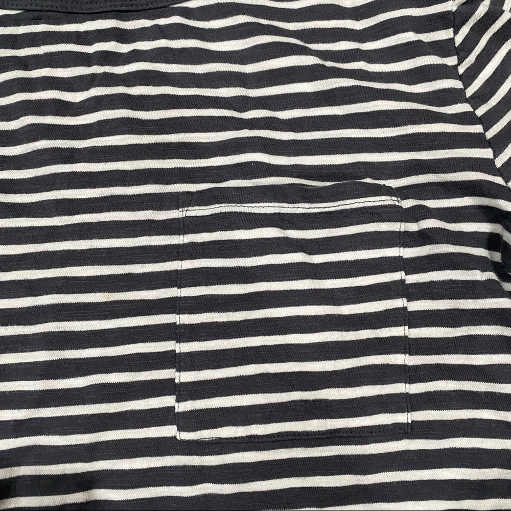 Old Navy Black and White Striped Short Sleeve Tee - Picture 5 of 7